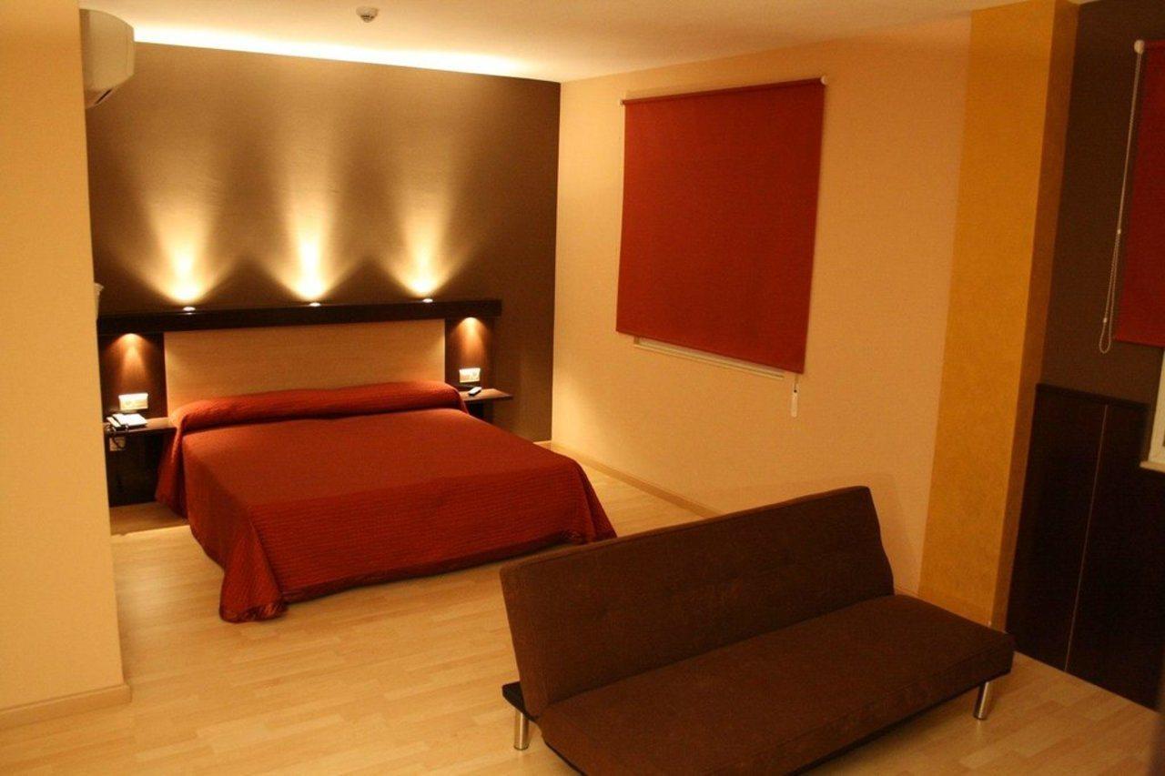 Hotel Acosta Ciudad De La Musica فيلافرانكا دي لوس باروس المظهر الخارجي الصورة