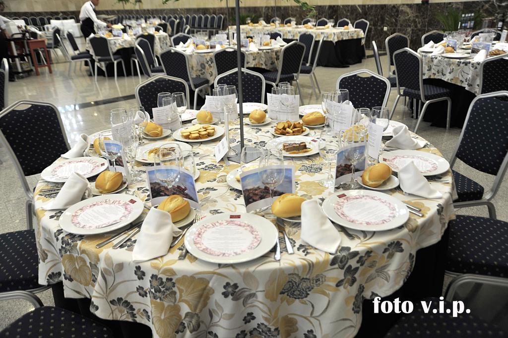 Hotel Acosta Ciudad De La Musica فيلافرانكا دي لوس باروس المظهر الخارجي الصورة